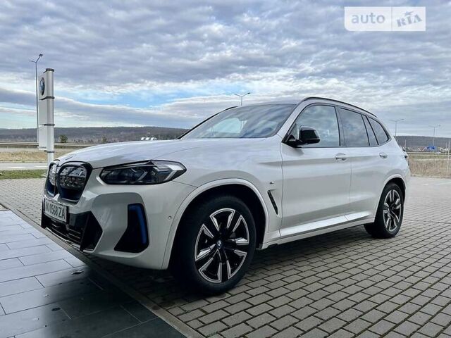 Белый БМВ iX3, объемом двигателя 0 л и пробегом 14 тыс. км за 64550 $, фото 1 на Automoto.ua