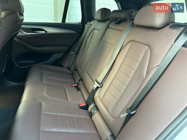 Белый БМВ iX3, объемом двигателя 0 л и пробегом 111 тыс. км за 32500 $, фото 23 на Automoto.ua