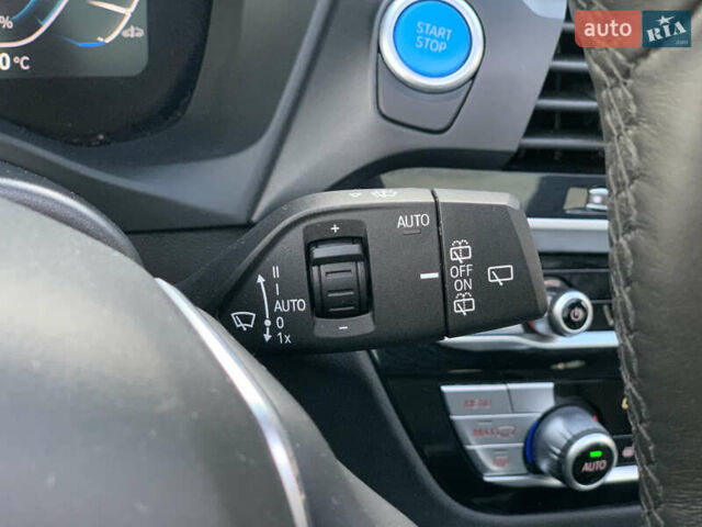 Белый БМВ iX3, объемом двигателя 0 л и пробегом 179 тыс. км за 27500 $, фото 33 на Automoto.ua