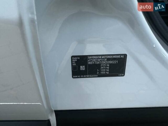 Белый БМВ iX3, объемом двигателя 0 л и пробегом 101 тыс. км за 29500 $, фото 17 на Automoto.ua