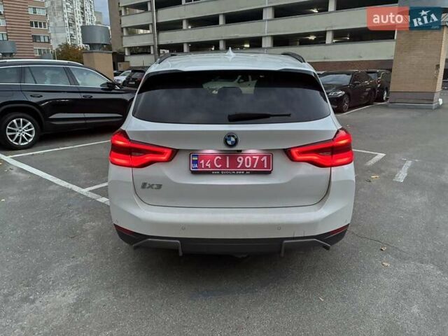 Белый БМВ iX3, объемом двигателя 0 л и пробегом 154 тыс. км за 28900 $, фото 7 на Automoto.ua