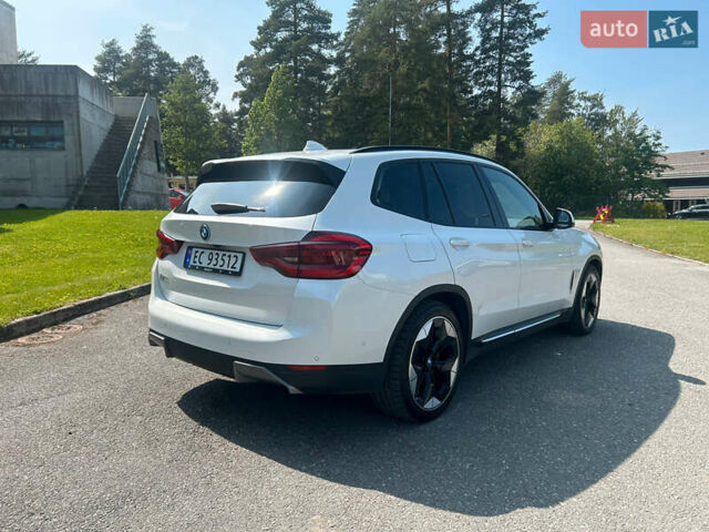 Белый БМВ iX3, объемом двигателя 0 л и пробегом 111 тыс. км за 32500 $, фото 17 на Automoto.ua