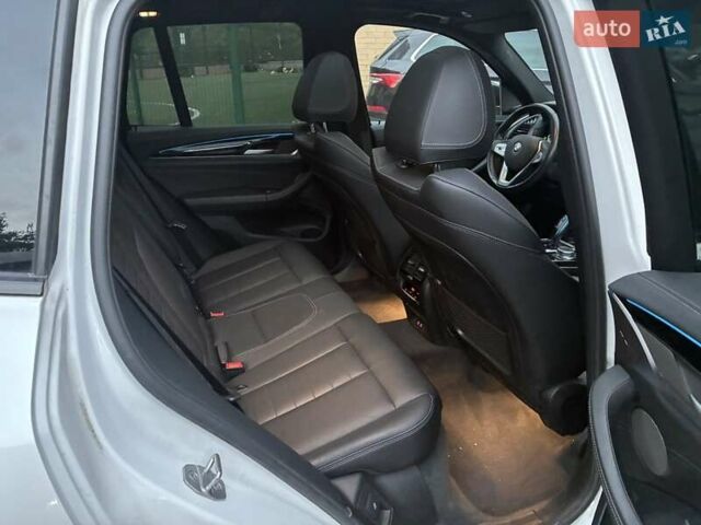 Белый БМВ iX3, объемом двигателя 0 л и пробегом 154 тыс. км за 28900 $, фото 20 на Automoto.ua