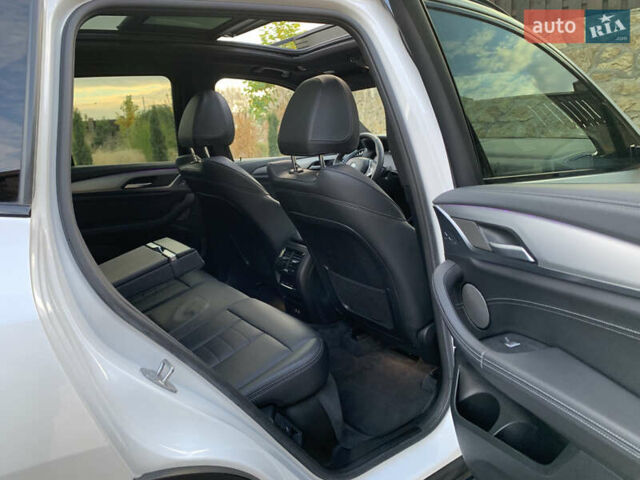 Белый БМВ iX3, объемом двигателя 0 л и пробегом 179 тыс. км за 27500 $, фото 45 на Automoto.ua