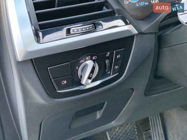 Белый БМВ iX3, объемом двигателя 0 л и пробегом 179 тыс. км за 27500 $, фото 25 на Automoto.ua