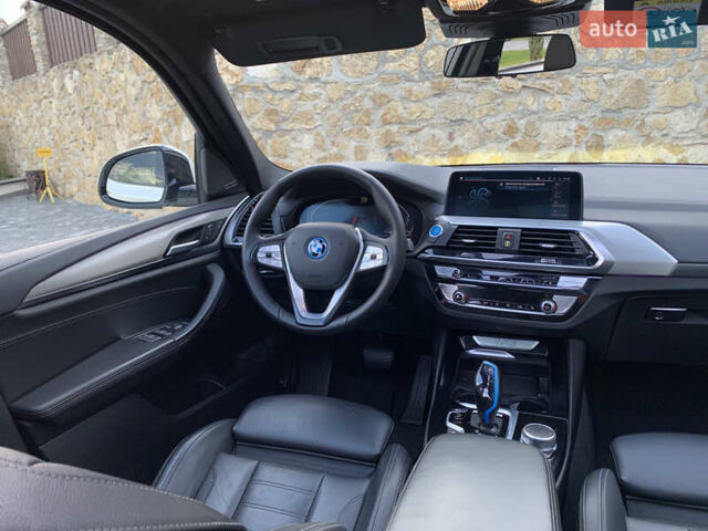 Белый БМВ iX3, объемом двигателя 0 л и пробегом 179 тыс. км за 27500 $, фото 27 на Automoto.ua