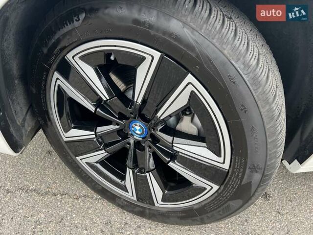 Білий БМВ iX3, об'ємом двигуна 0 л та пробігом 44 тис. км за 38539 $, фото 10 на Automoto.ua