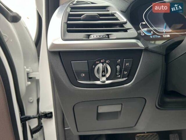 Білий БМВ iX3, об'ємом двигуна 0 л та пробігом 44 тис. км за 38539 $, фото 14 на Automoto.ua