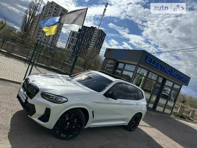 Білий БМВ iX3, об'ємом двигуна 0 л та пробігом 18 тис. км за 43777 $, фото 1 на Automoto.ua