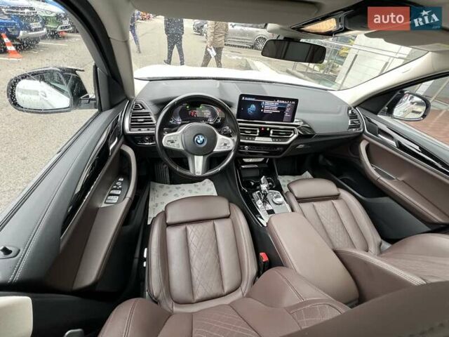 Білий БМВ iX3, об'ємом двигуна 0 л та пробігом 44 тис. км за 38539 $, фото 19 на Automoto.ua
