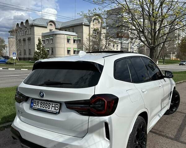 Білий БМВ iX3, об'ємом двигуна 0 л та пробігом 18 тис. км за 43777 $, фото 10 на Automoto.ua