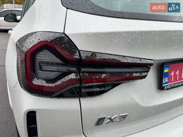 Белый БМВ iX3, объемом двигателя 0 л и пробегом 5 тыс. км за 42000 $, фото 6 на Automoto.ua