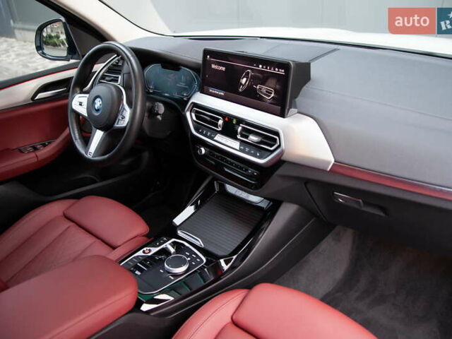 Білий БМВ iX3, об'ємом двигуна 0 л та пробігом 4 тис. км за 39700 $, фото 25 на Automoto.ua