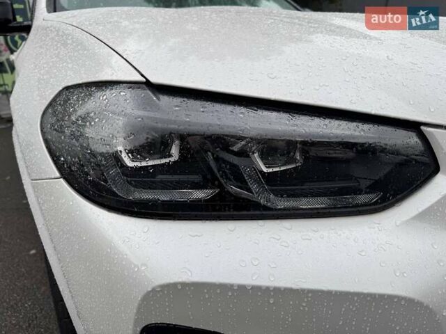 Белый БМВ iX3, объемом двигателя 0 л и пробегом 5 тыс. км за 42000 $, фото 2 на Automoto.ua