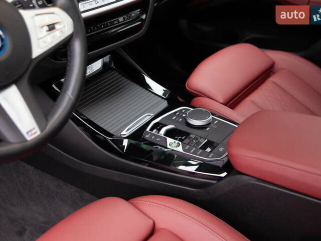 Білий БМВ iX3, об'ємом двигуна 0 л та пробігом 4 тис. км за 39700 $, фото 19 на Automoto.ua