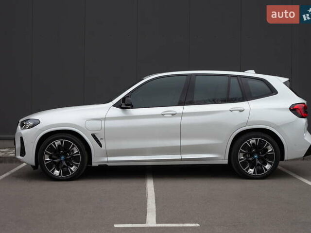 Білий БМВ iX3, об'ємом двигуна 0 л та пробігом 4 тис. км за 39700 $, фото 10 на Automoto.ua