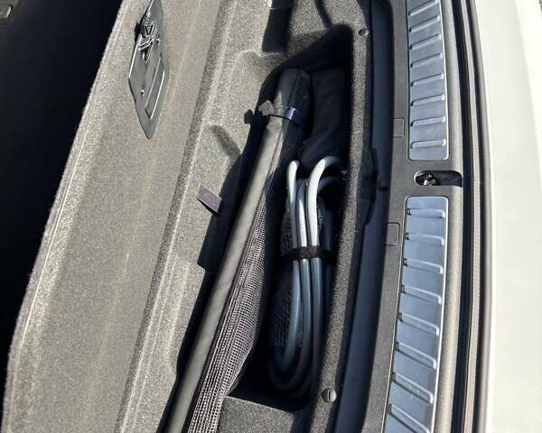 Белый БМВ iX3, объемом двигателя 0 л и пробегом 1 тыс. км за 50500 $, фото 31 на Automoto.ua