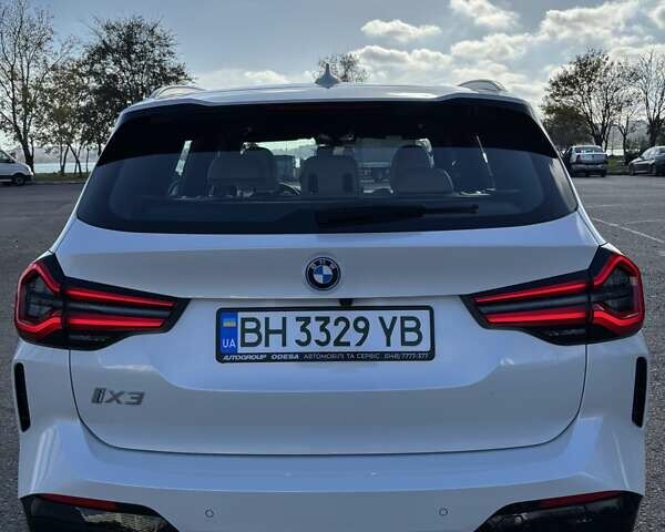Белый БМВ iX3, объемом двигателя 0 л и пробегом 1 тыс. км за 50500 $, фото 11 на Automoto.ua