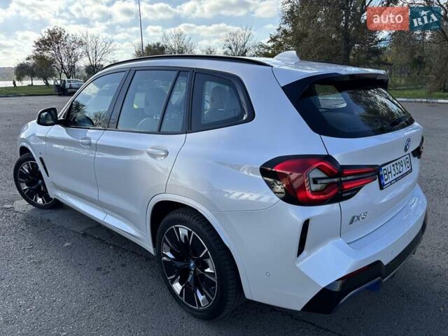 Белый БМВ iX3, объемом двигателя 0 л и пробегом 1 тыс. км за 50500 $, фото 12 на Automoto.ua