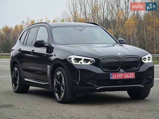 Черный БМВ iX3, объемом двигателя 0 л и пробегом 79 тыс. км за 34999 $, фото 11 на Automoto.ua