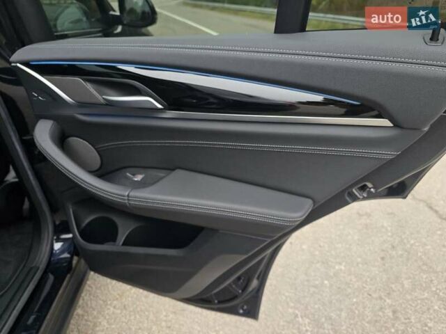 Черный БМВ iX3, объемом двигателя 0 л и пробегом 79 тыс. км за 34999 $, фото 79 на Automoto.ua