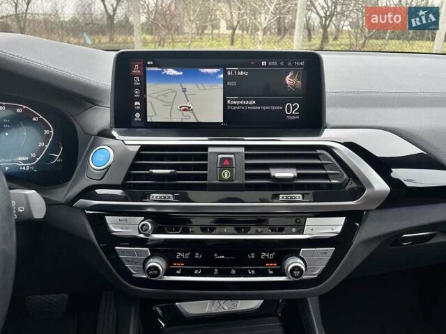Чорний БМВ iX3, об'ємом двигуна 0 л та пробігом 97 тис. км за 31700 $, фото 43 на Automoto.ua