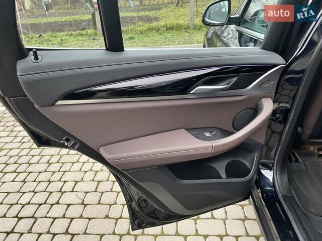 Чорний БМВ iX3, об'ємом двигуна 0 л та пробігом 97 тис. км за 31700 $, фото 23 на Automoto.ua