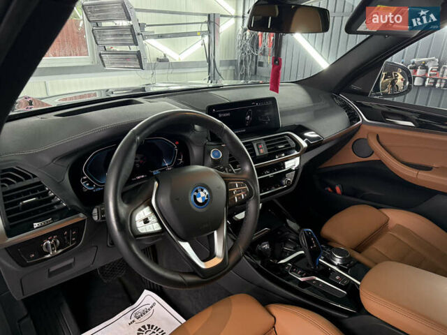 Чорний БМВ iX3, об'ємом двигуна 0 л та пробігом 180 тис. км за 29500 $, фото 13 на Automoto.ua