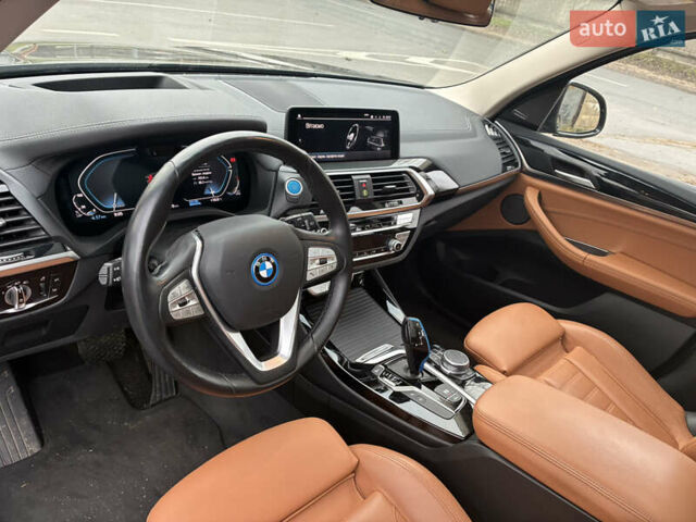 Чорний БМВ iX3, об'ємом двигуна 0 л та пробігом 147 тис. км за 29000 $, фото 15 на Automoto.ua