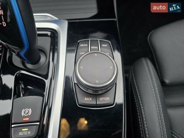 Черный БМВ iX3, объемом двигателя 0 л и пробегом 79 тыс. км за 34999 $, фото 110 на Automoto.ua