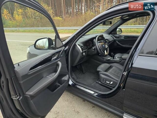 Черный БМВ iX3, объемом двигателя 0 л и пробегом 79 тыс. км за 34999 $, фото 45 на Automoto.ua
