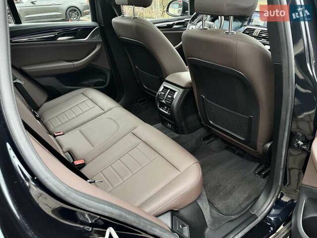 Чорний БМВ iX3, об'ємом двигуна 0 л та пробігом 97 тис. км за 31700 $, фото 34 на Automoto.ua