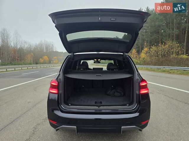 Черный БМВ iX3, объемом двигателя 0 л и пробегом 79 тыс. км за 34999 $, фото 41 на Automoto.ua
