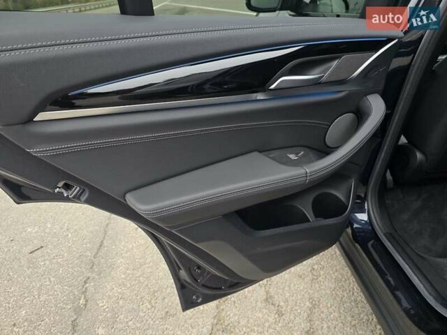 Черный БМВ iX3, объемом двигателя 0 л и пробегом 79 тыс. км за 34999 $, фото 68 на Automoto.ua