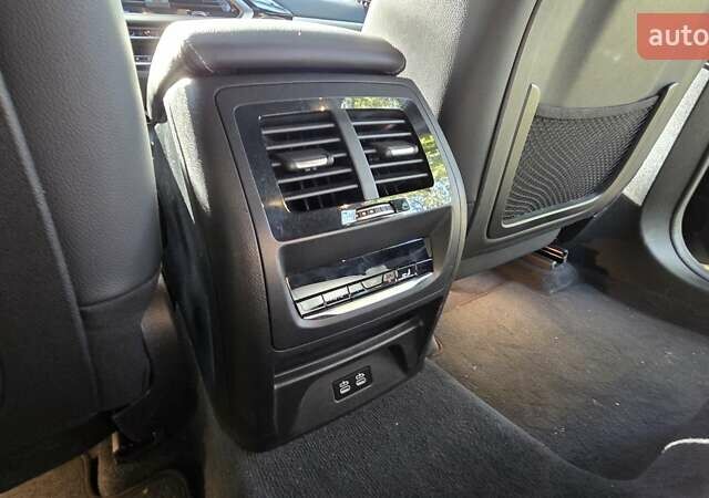 Черный БМВ iX3, объемом двигателя 0 л и пробегом 162 тыс. км за 31999 $, фото 16 на Automoto.ua