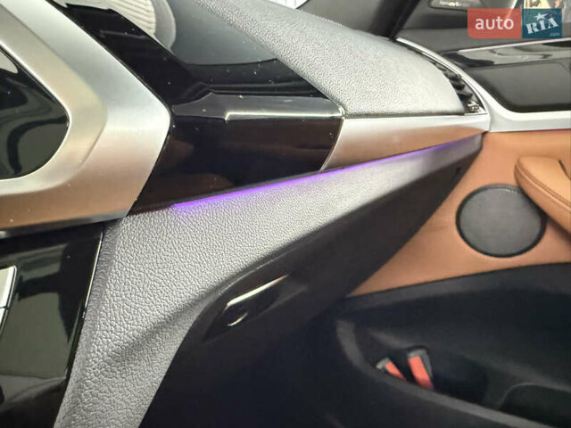 Чорний БМВ iX3, об'ємом двигуна 0 л та пробігом 180 тис. км за 29500 $, фото 35 на Automoto.ua