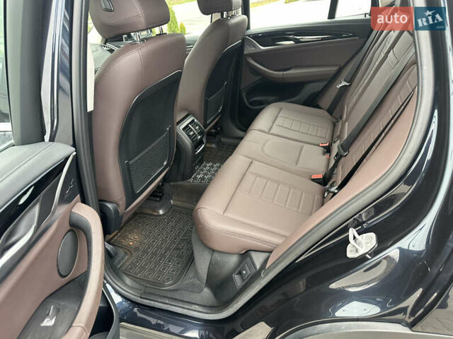 Черный БМВ iX3, объемом двигателя 0 л и пробегом 154 тыс. км за 29900 $, фото 12 на Automoto.ua