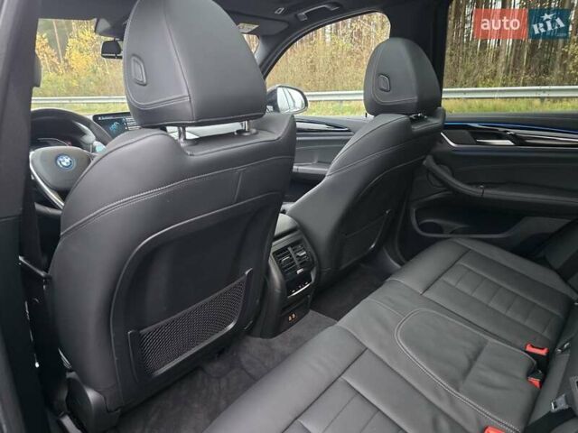 Черный БМВ iX3, объемом двигателя 0 л и пробегом 79 тыс. км за 34999 $, фото 75 на Automoto.ua