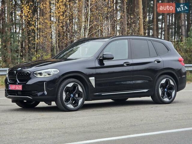 Черный БМВ iX3, объемом двигателя 0 л и пробегом 79 тыс. км за 34999 $, фото 2 на Automoto.ua
