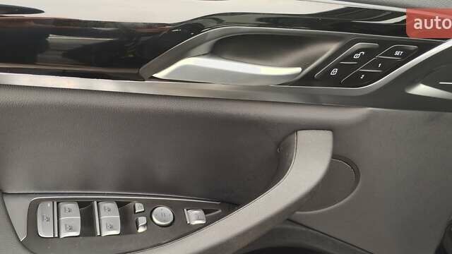 Чорний БМВ iX3, об'ємом двигуна 0 л та пробігом 109 тис. км за 30500 $, фото 5 на Automoto.ua