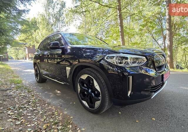Черный БМВ iX3, объемом двигателя 0 л и пробегом 162 тыс. км за 31999 $, фото 7 на Automoto.ua