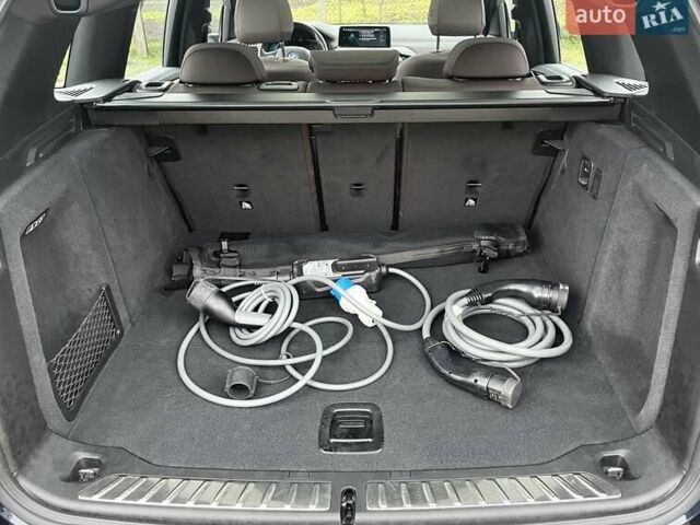 Чорний БМВ iX3, об'ємом двигуна 0 л та пробігом 97 тис. км за 31700 $, фото 14 на Automoto.ua