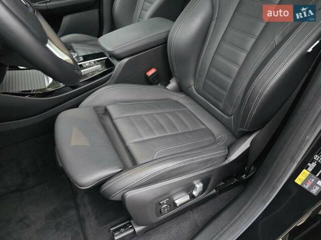 Черный БМВ iX3, объемом двигателя 0 л и пробегом 79 тыс. км за 34999 $, фото 56 на Automoto.ua