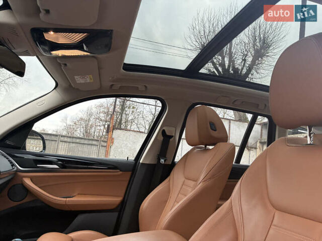 Чорний БМВ iX3, об'ємом двигуна 0 л та пробігом 147 тис. км за 29000 $, фото 16 на Automoto.ua