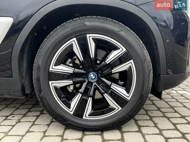 Чорний БМВ iX3, об'ємом двигуна 0 л та пробігом 97 тис. км за 31700 $, фото 68 на Automoto.ua