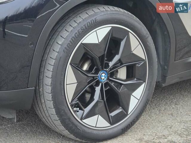 Черный БМВ iX3, объемом двигателя 0 л и пробегом 79 тыс. км за 34999 $, фото 29 на Automoto.ua