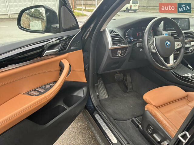Чорний БМВ iX3, об'ємом двигуна 0 л та пробігом 147 тис. км за 29000 $, фото 14 на Automoto.ua