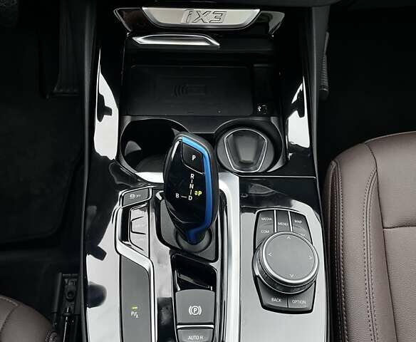 Чорний БМВ iX3, об'ємом двигуна 0 л та пробігом 97 тис. км за 31700 $, фото 61 на Automoto.ua