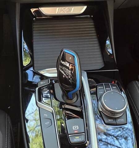 Черный БМВ iX3, объемом двигателя 0 л и пробегом 162 тыс. км за 31999 $, фото 23 на Automoto.ua