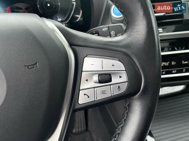 Чорний БМВ iX3, об'ємом двигуна 0 л та пробігом 97 тис. км за 31700 $, фото 38 на Automoto.ua